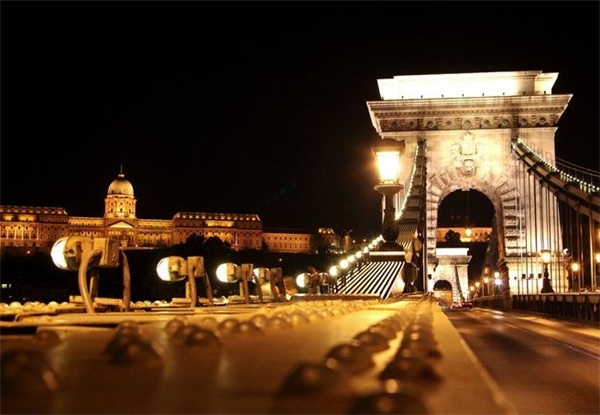 1651110596194995.jpg 城市照明設計工程的重要性