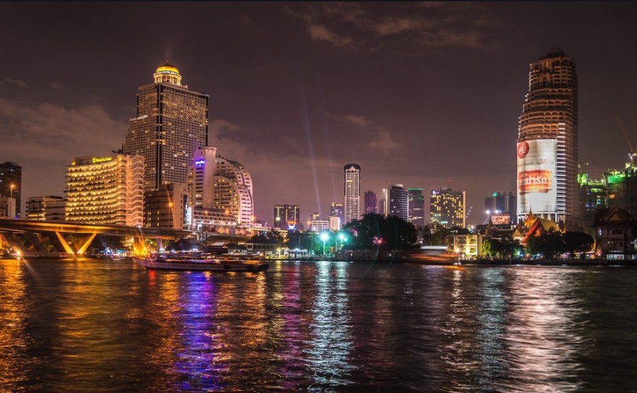 2.jpg 大自然——優(yōu)秀亮化設(shè)計(jì)的源泉